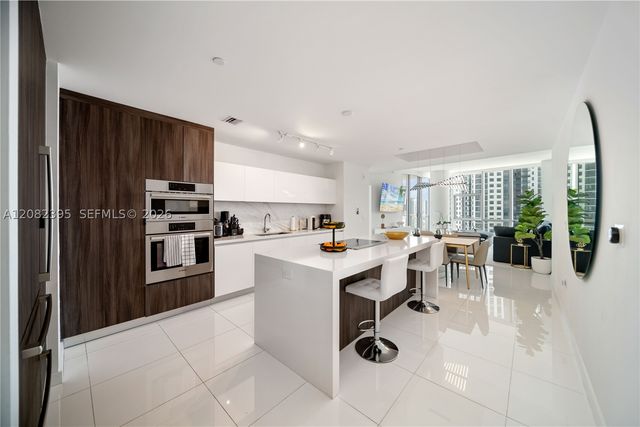 851 NE 1st Ave 2011, Miami, FL 33132