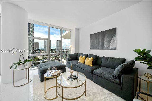 851 NE 1st Ave 2011, Miami, FL 33132