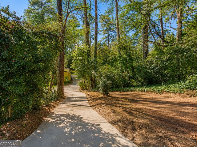 2748 Alpine Road NE, Atlanta, GA 30305