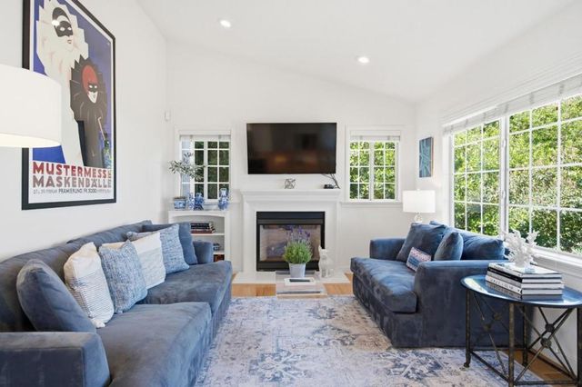 1580 Winding Way, Belmont, CA 94002
