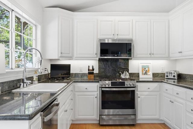 1580 Winding Way, Belmont, CA 94002