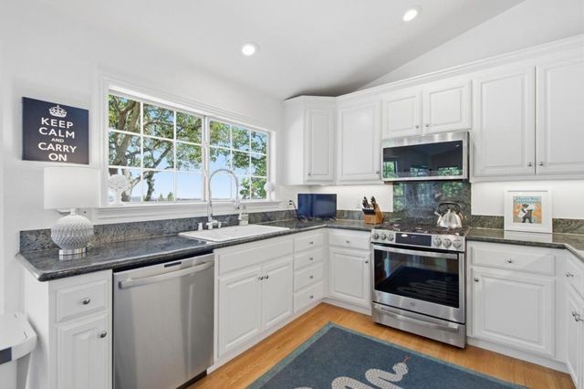 1580 Winding Way, Belmont, CA 94002