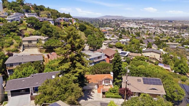 1580 Winding Way, Belmont, CA 94002