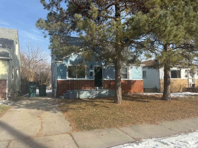1828 Garfield Avenue, Lincoln Park, MI 48146