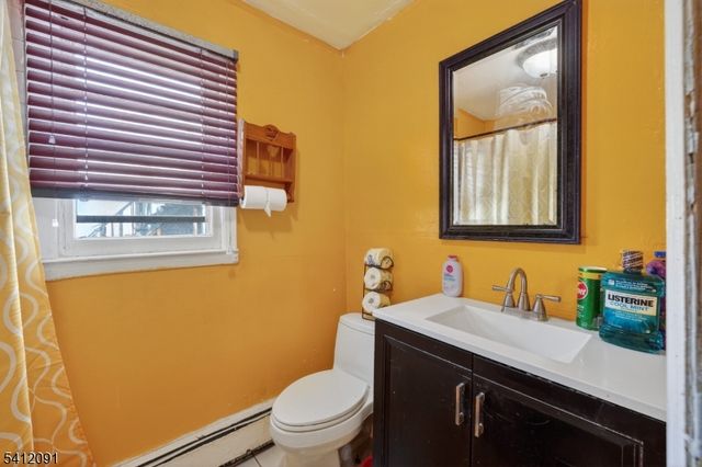 241 Halsted St, East Orange City, NJ 07018