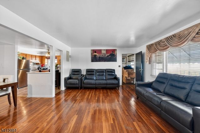 241 Halsted St, East Orange City, NJ 07018