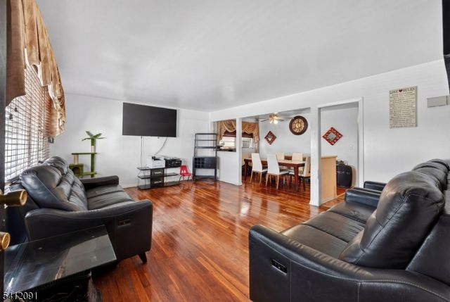 241 Halsted St, East Orange City, NJ 07018