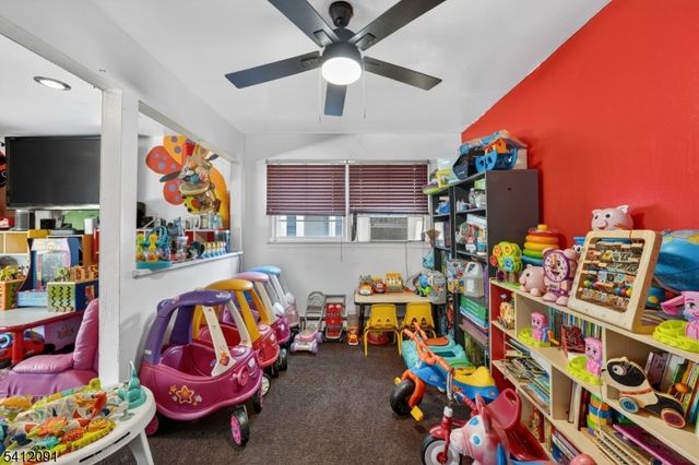 241 Halsted St, East Orange City, NJ 07018