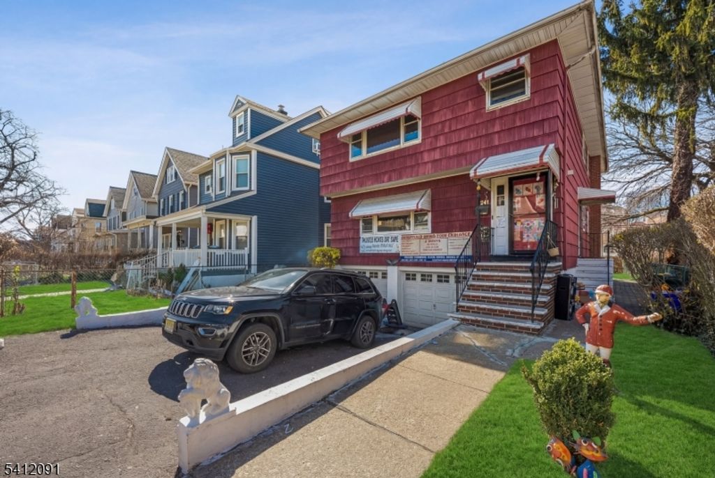 241 Halsted St, East Orange City, NJ 07018 — photo 2
