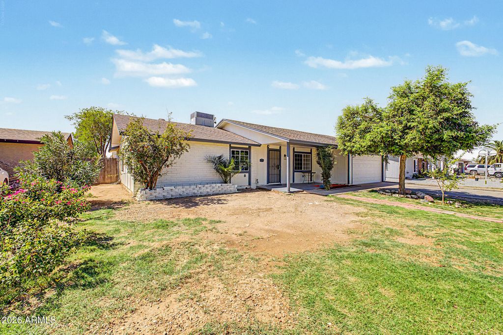 8621 W TURNEY Avenue, Phoenix, AZ 85037 — photo 3