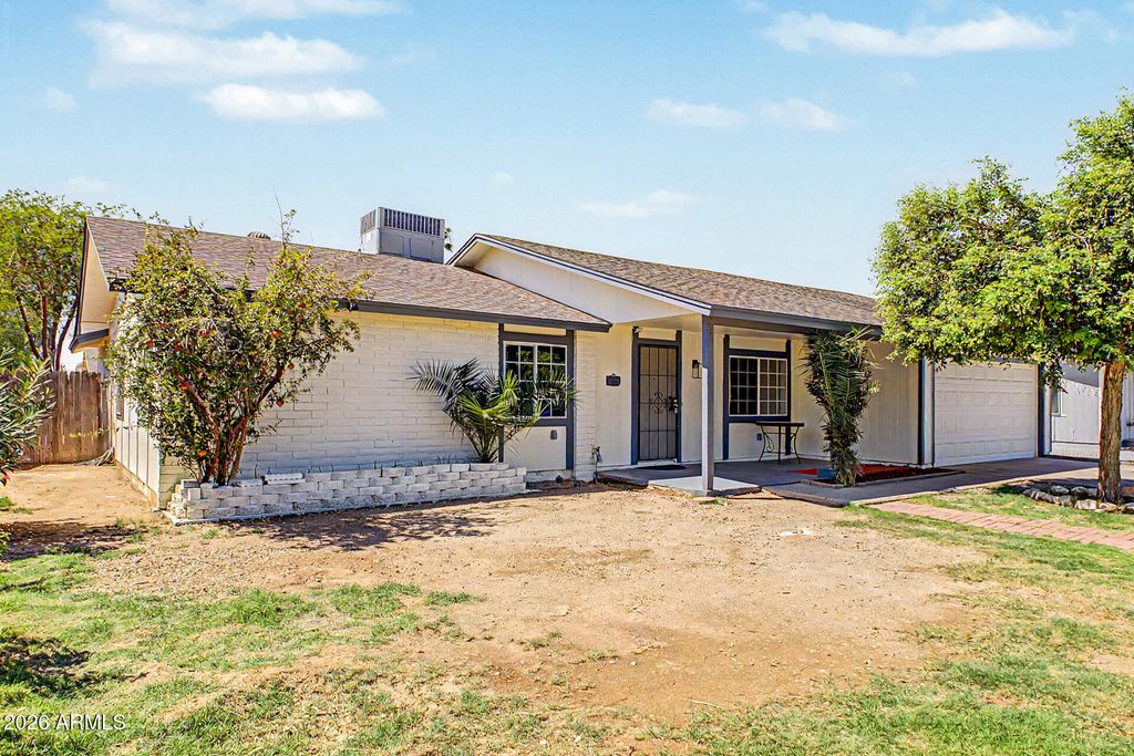 8621 W TURNEY Avenue, Phoenix, AZ 85037 — photo 4