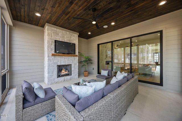 15 Chestnut Oak Drive, Youngsville, NC 27596