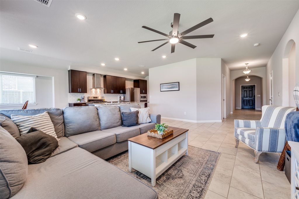 1305 Coyote Ridge, Aubrey, TX 76227 — photo 5