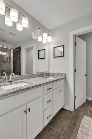 2160 Bayport Ave, Old Hickory, TN 37138