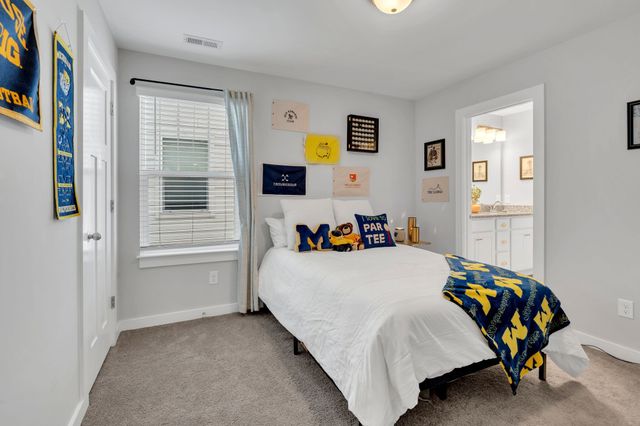 2160 Bayport Ave, Old Hickory, TN 37138