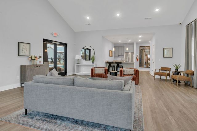 2160 Bayport Ave, Old Hickory, TN 37138