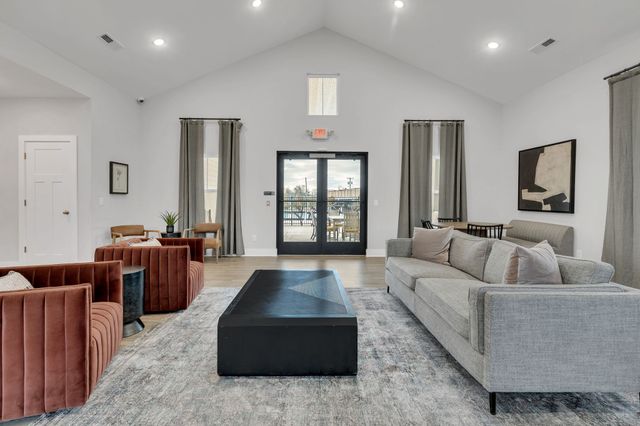 2160 Bayport Ave, Old Hickory, TN 37138