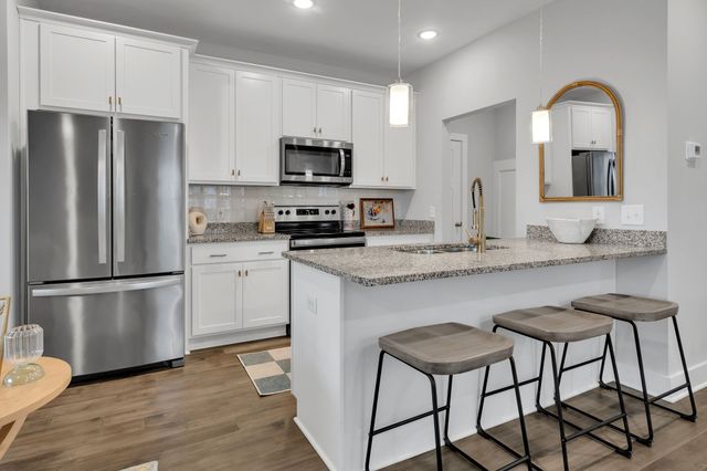 2160 Bayport Ave, Old Hickory, TN 37138