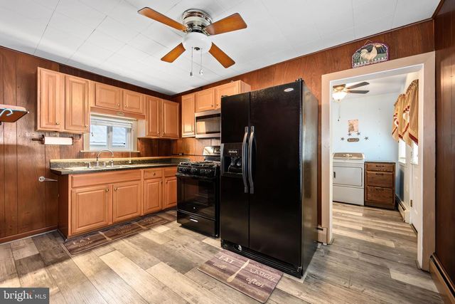 206 VIRGINIA AVE, Galena, MD 21635