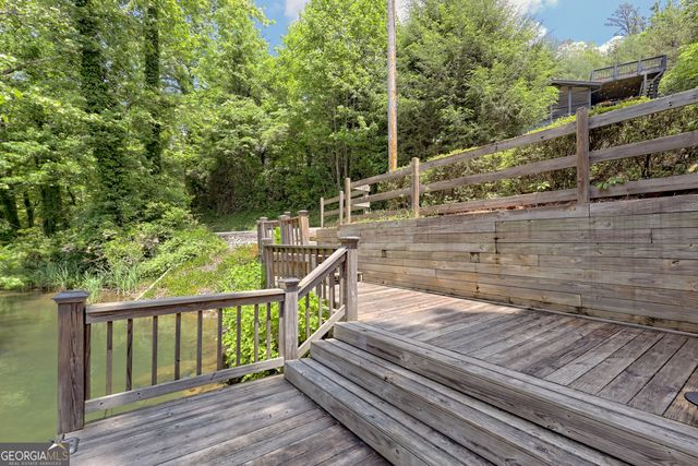 422 Timpson Cove Road, Clayton, GA 30525