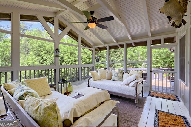 422 Timpson Cove Road, Clayton, GA 30525