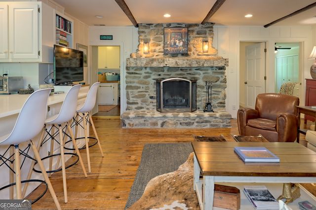 422 Timpson Cove Road, Clayton, GA 30525