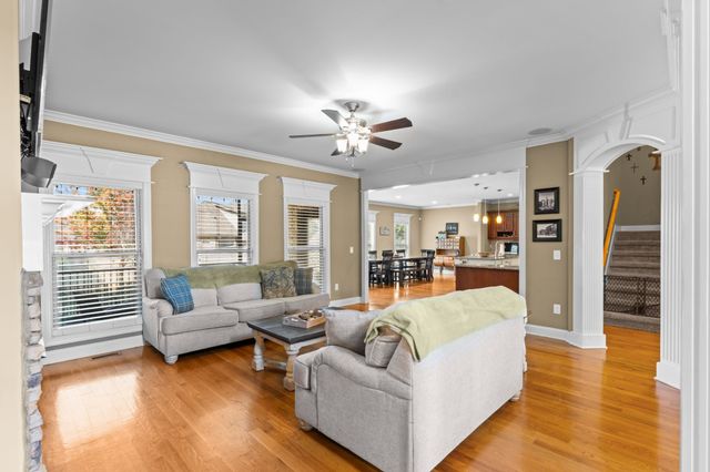 2707 Battleground Dr, Murfreesboro, TN 37129