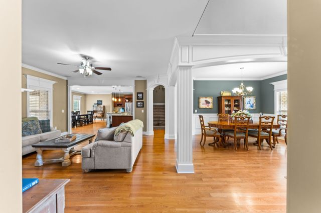 2707 Battleground Dr, Murfreesboro, TN 37129