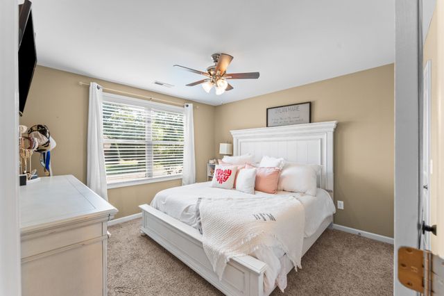 2707 Battleground Dr, Murfreesboro, TN 37129