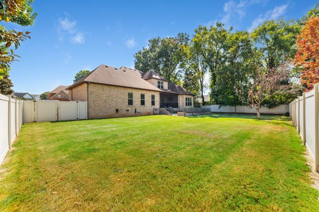 2707 Battleground Dr, Murfreesboro, TN 37129