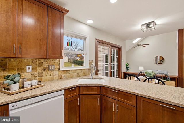 4911 HARROGATE RD SW, Ellicott City, MD 21043