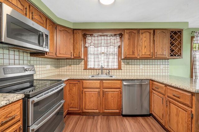 29 Cedar Hill Ter, Swampscott, MA 01907