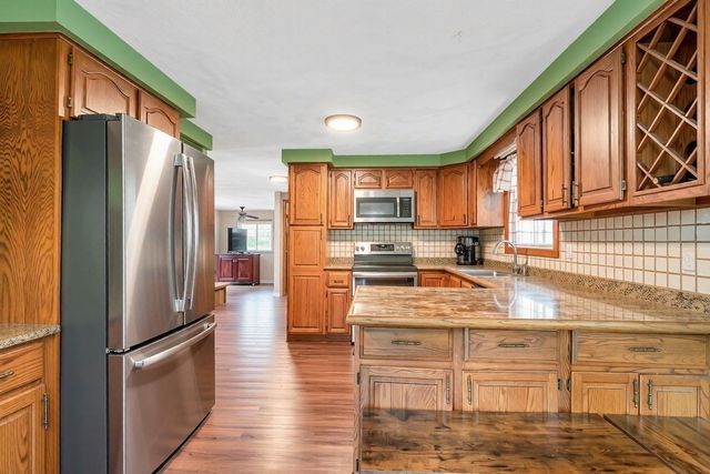 29 Cedar Hill Ter, Swampscott, MA 01907