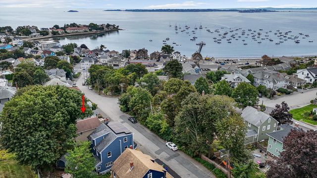 29 Cedar Hill Ter, Swampscott, MA 01907