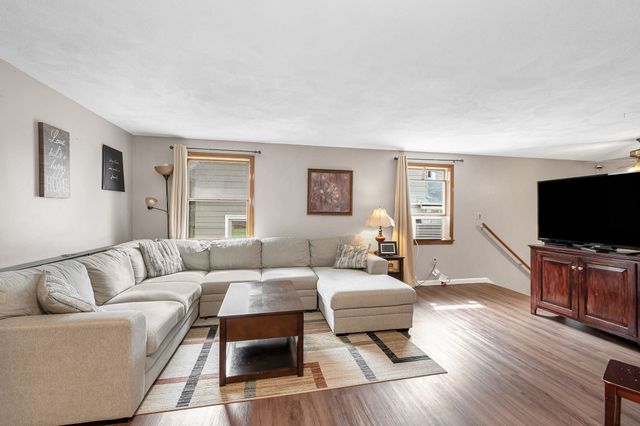 29 Cedar Hill Ter, Swampscott, MA 01907