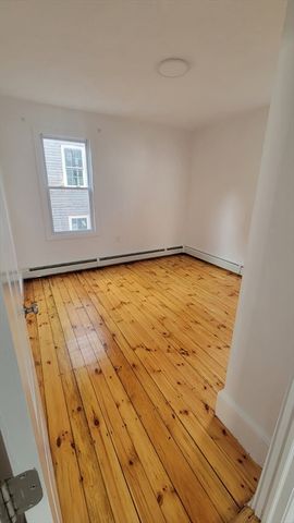 85 Pilling 2, Haverhill, MA 01832