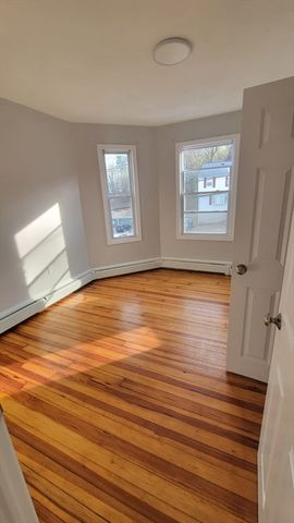 85 Pilling 2, Haverhill, MA 01832