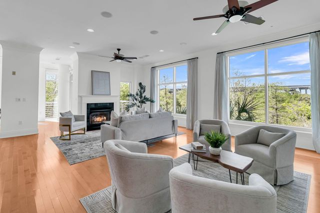 221 Cooper River Drive, Mount Pleasant, SC 29464