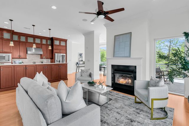 221 Cooper River Drive, Mount Pleasant, SC 29464
