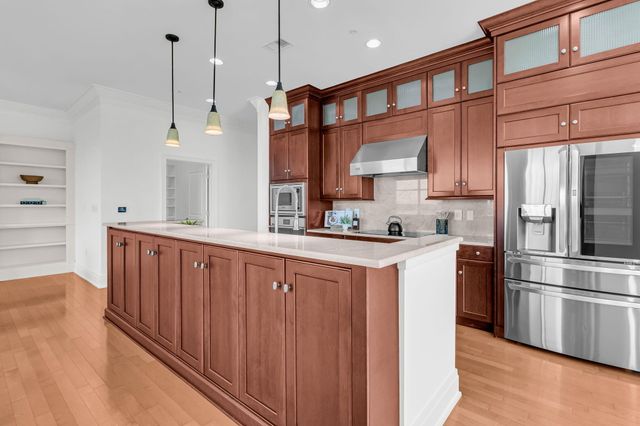 221 Cooper River Drive, Mount Pleasant, SC 29464
