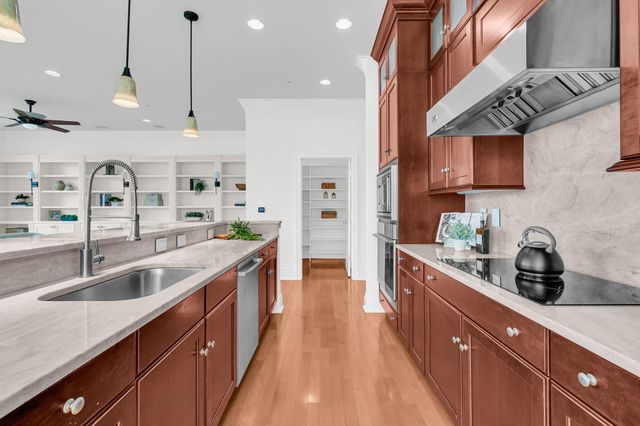 221 Cooper River Drive, Mount Pleasant, SC 29464