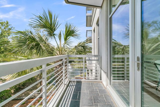 221 Cooper River Drive, Mount Pleasant, SC 29464
