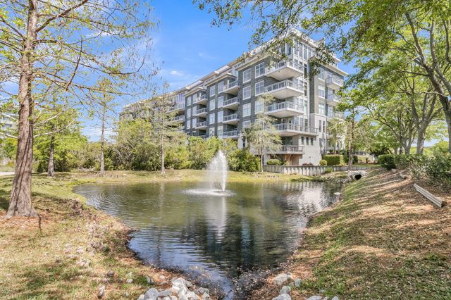 221 Cooper River Drive, Mount Pleasant, SC 29464