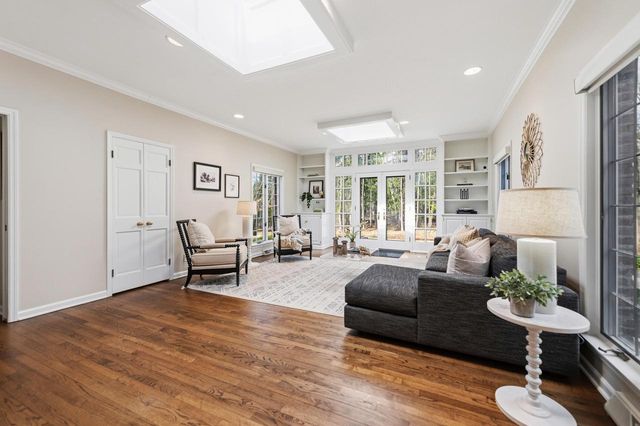 1260 E Dean ROAD, Fox Point, WI 53217