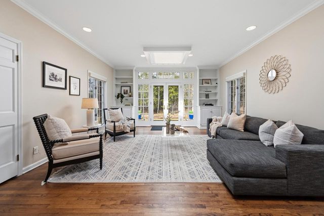 1260 E Dean ROAD, Fox Point, WI 53217