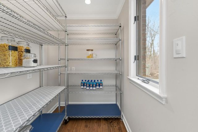 1260 E Dean ROAD, Fox Point, WI 53217