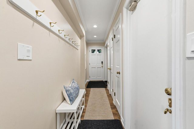 1260 E Dean ROAD, Fox Point, WI 53217