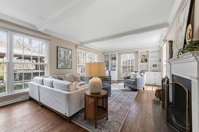 1260 E Dean ROAD, Fox Point, WI 53217