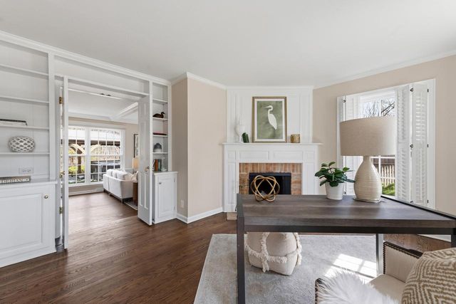 1260 E Dean ROAD, Fox Point, WI 53217