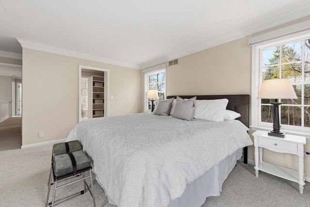 1260 E Dean ROAD, Fox Point, WI 53217